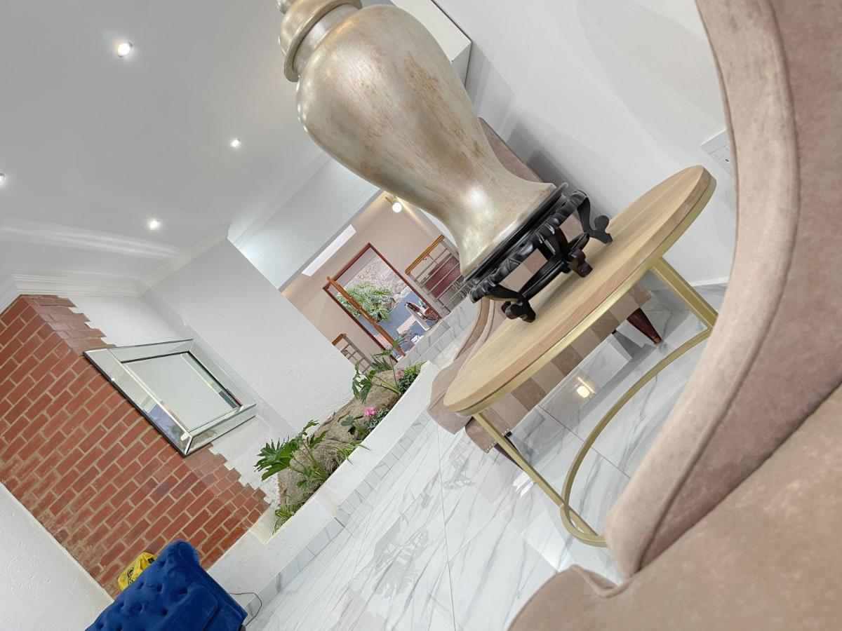 Amoris Guest House-Randburg Johannesburgo Exterior foto